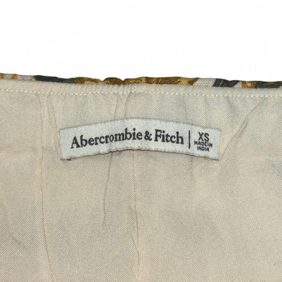 Abercrombie & Fitch Floral Skort Abercrombie & Fitch Floral Mini Skirt W Short - Picture 2 of 5
